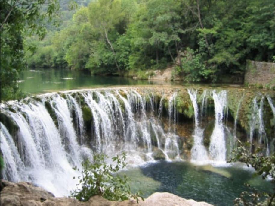 Vila Maison Climatisee Avec Piscine Chauffee Cazilhac  Exteriér fotografie